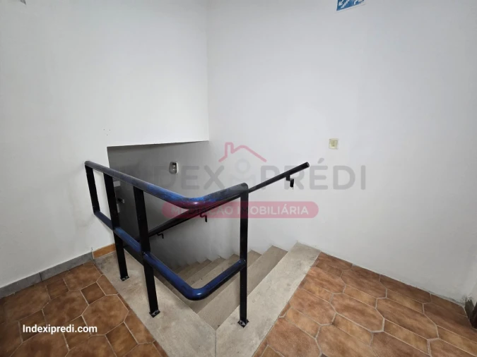 Loja para Venda em Arcos e Mogofores Foto 16