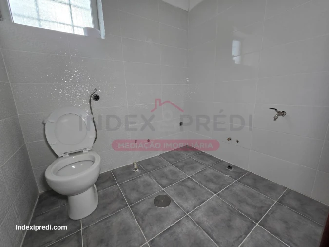 Loja para Venda em Arcos e Mogofores Foto 20