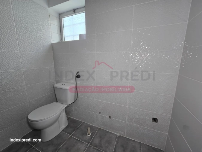 Loja para Venda em Arcos e Mogofores Foto 22