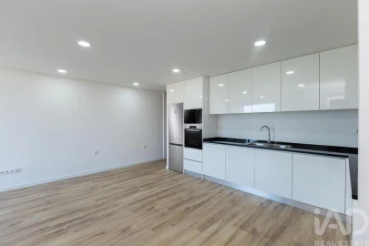 Moradia T6 para Venda em Gondomar (São Cosme), Valbom e Jovim