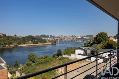 Moradia T6 para Venda em Gondomar (São Cosme), Valbom e Jovim