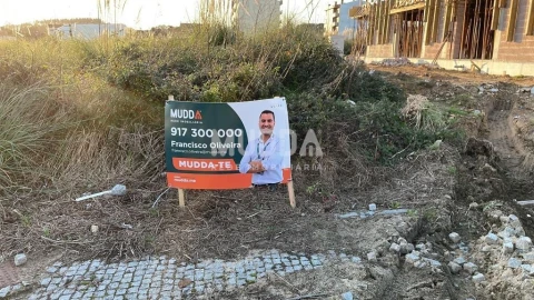 Terreno para Venda em Santa Maria da Feira, Travanca, Sanfins e Espargo