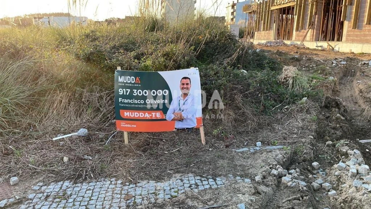 Terreno para Venda em Santa Maria da Feira, Travanca, Sanfins e Espargo Foto 2