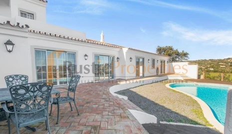 Moradia T3 para Venda em Loule (São Clemente)