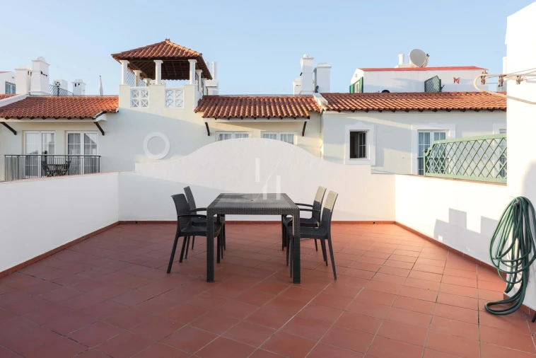 Apartamento T2 para Arrendamento férias em Quarteira Foto 28