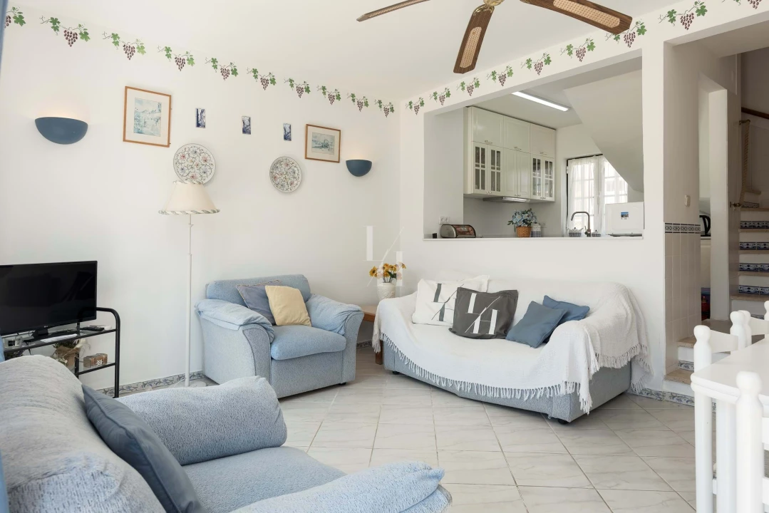 Apartamento T2 para Arrendamento férias em Quarteira Foto 6