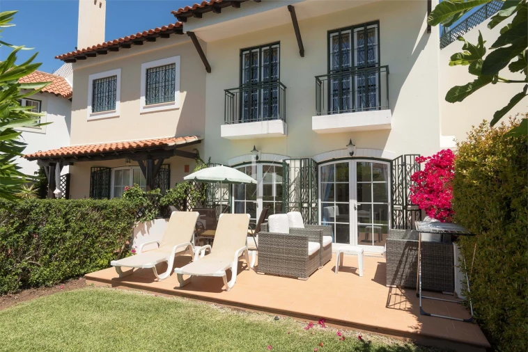 Apartamento T2 para Arrendamento férias em Quarteira Foto 3