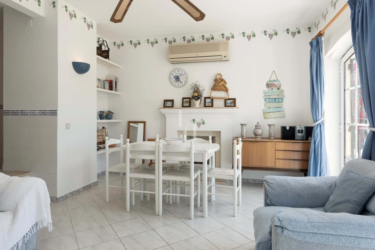 Apartamento T2 para Arrendamento férias em Quarteira Foto 4