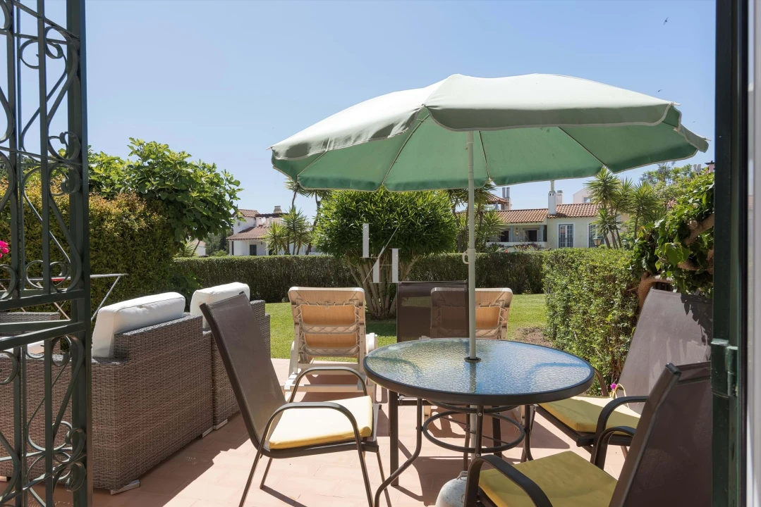 Apartamento T2 para Arrendamento férias em Quarteira Foto 15