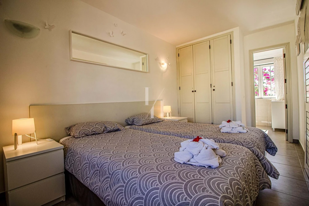 Apartamento para Arrendamento férias em Quarteira Foto 9