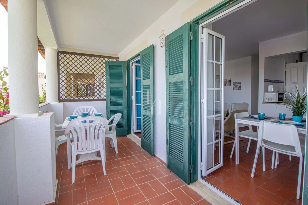 Apartamento T2 para Arrendamento férias em Quarteira Foto 9