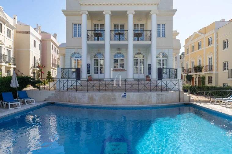 Apartamento T2 para Arrendamento férias em Quarteira Foto 25