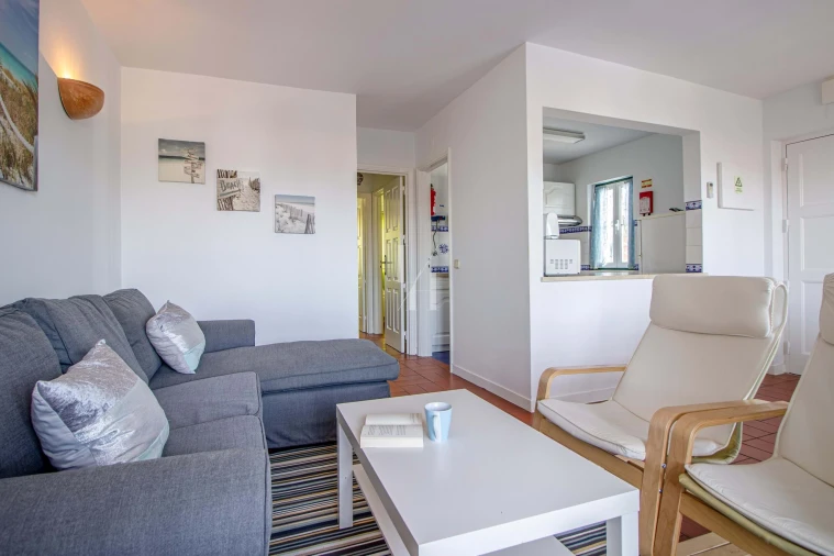 Apartamento T2 para Arrendamento férias em Quarteira Foto 8