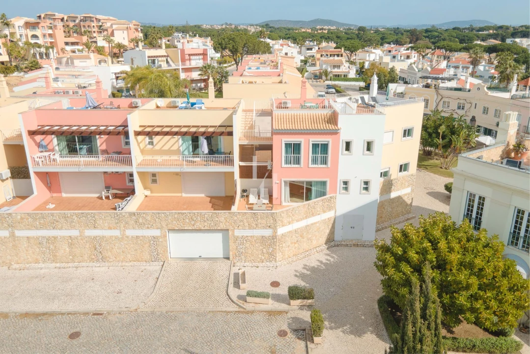 Apartamento para Arrendamento férias em Quarteira Foto 15