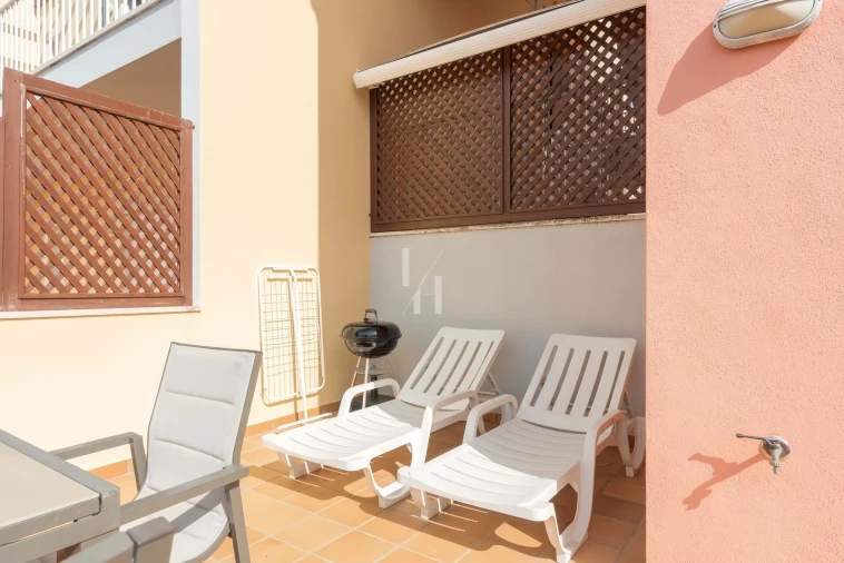 Apartamento para Arrendamento férias em Quarteira Foto 12