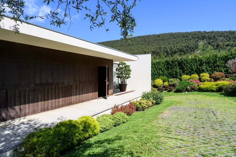 Moradia T4 para Venda em Nogueira, Fraião e Lamaçães Foto 14