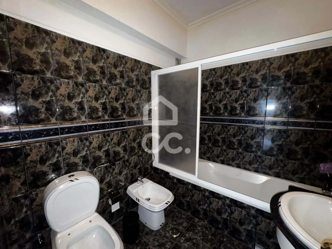 Apartamento T3 para Venda em Vilar de Nantes Foto 17