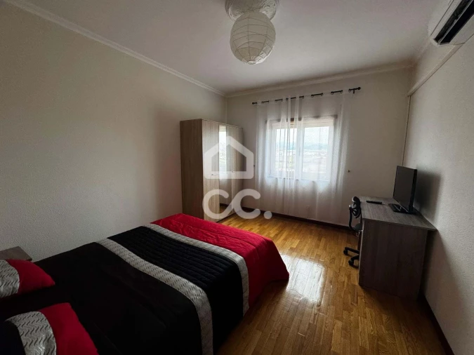 Apartamento T3 para Venda em Vilar de Nantes Foto 14