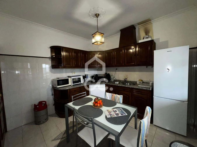 Apartamento T3 para Venda em Vilar de Nantes Foto 9