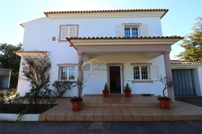 Moradia T4 para Venda em Silves