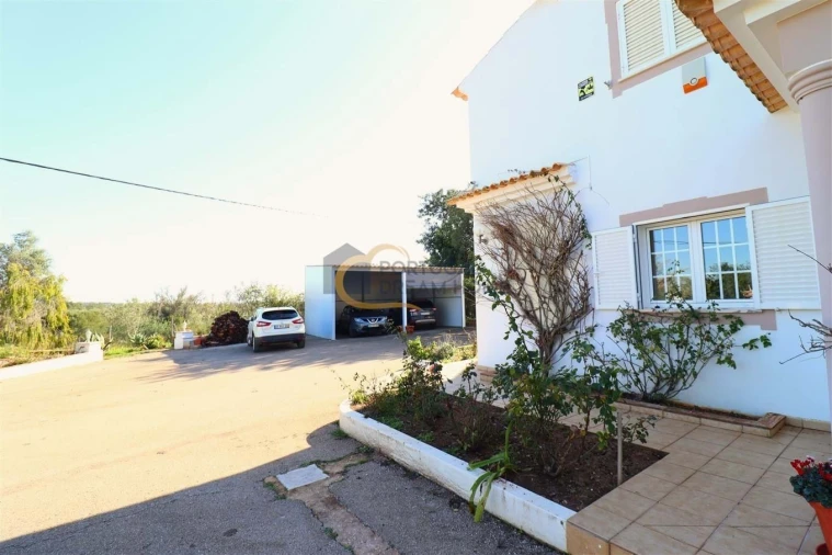 Moradia T4 para Venda em Silves Foto 11