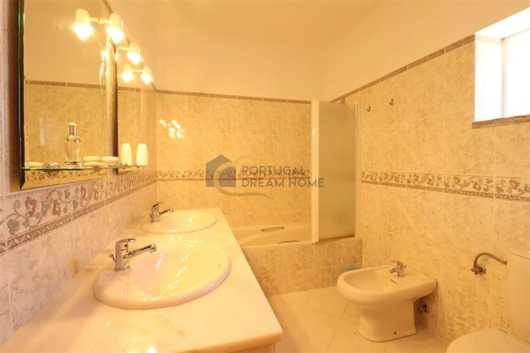 Moradia T4 para Venda em Silves Foto 49