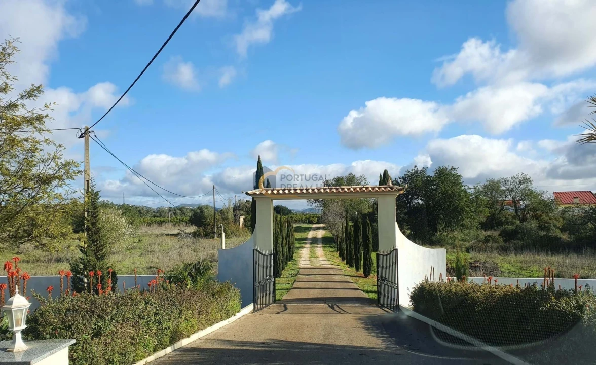 Moradia T4 para Venda em Silves Foto 4