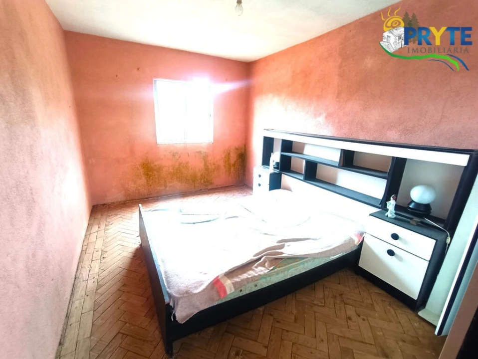 Moradia T5 para Venda em Cabeçudo Foto 13