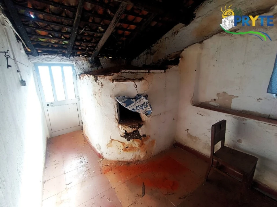 Moradia T5 para Venda em Cabeçudo Foto 33