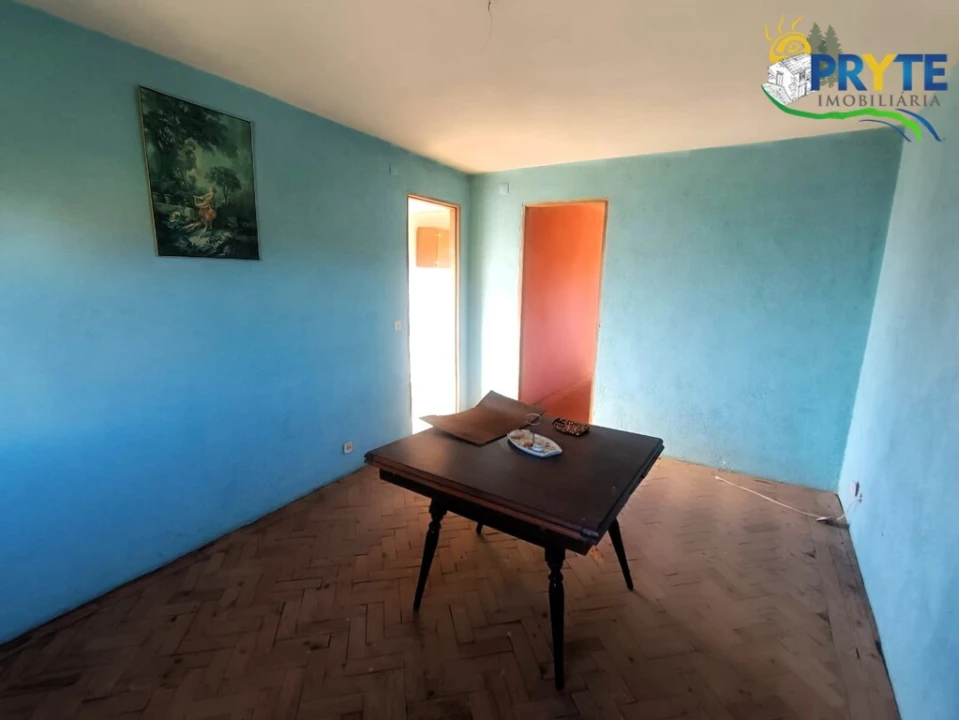 Moradia T2 para Venda em Cabeçudo Foto 11