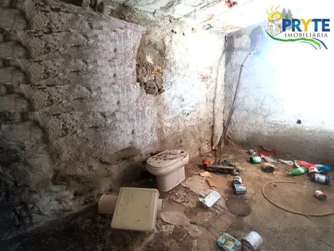 Moradia T5 para Venda em Cabeçudo Foto 16