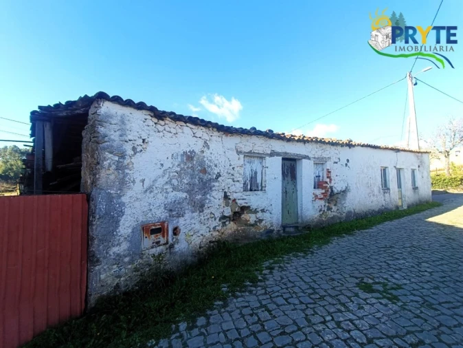 Moradia T5 para Venda em Cabeçudo Foto 18