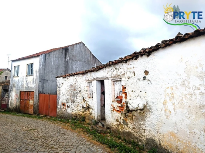 Moradia T2 para Venda em Cabeçudo Foto 3