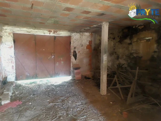 Moradia T2 para Venda em Cabeçudo Foto 14