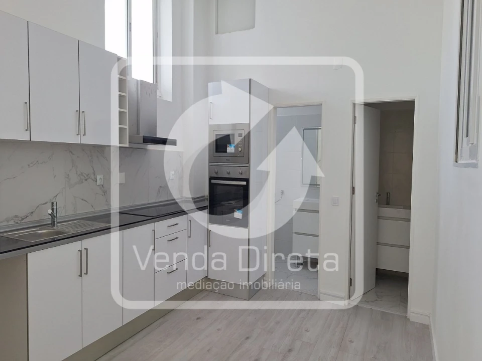 Loja para Venda em Alto do Seixalinho, Santo André e Verderena Foto 2