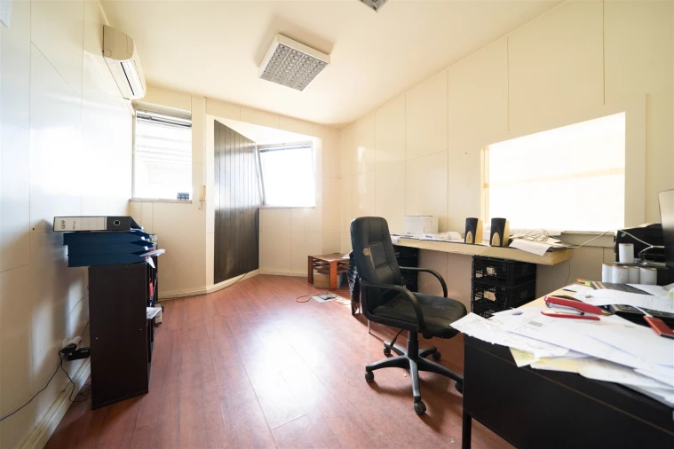 Armazém para Venda em Moreira de Conegos Foto 6