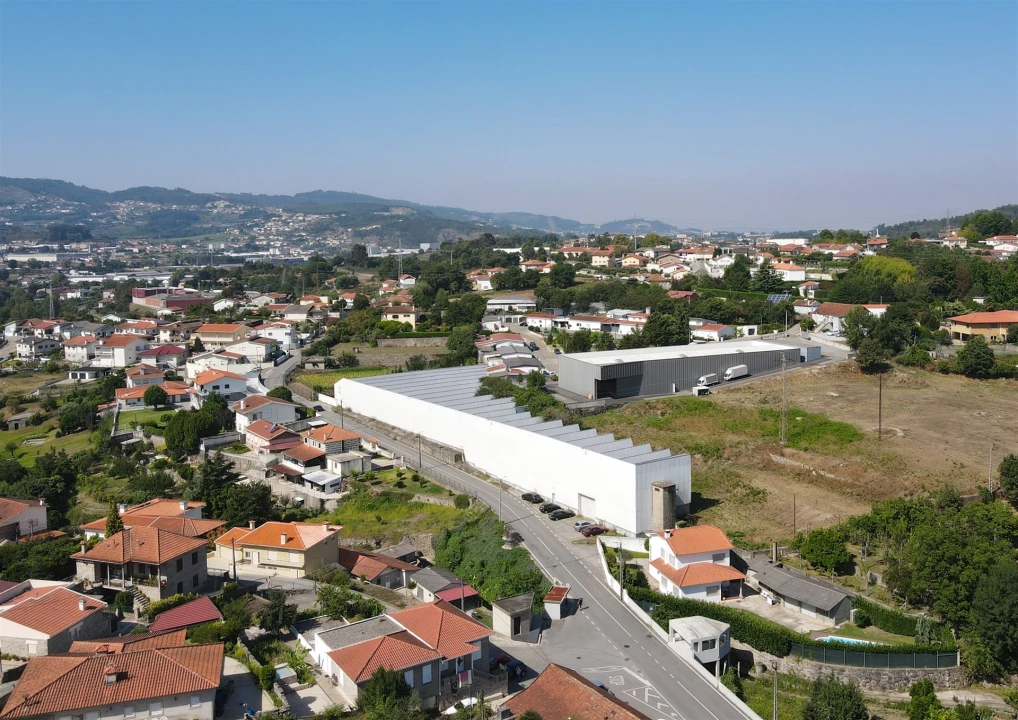 Armazém para Venda em Moreira de Conegos Foto 9