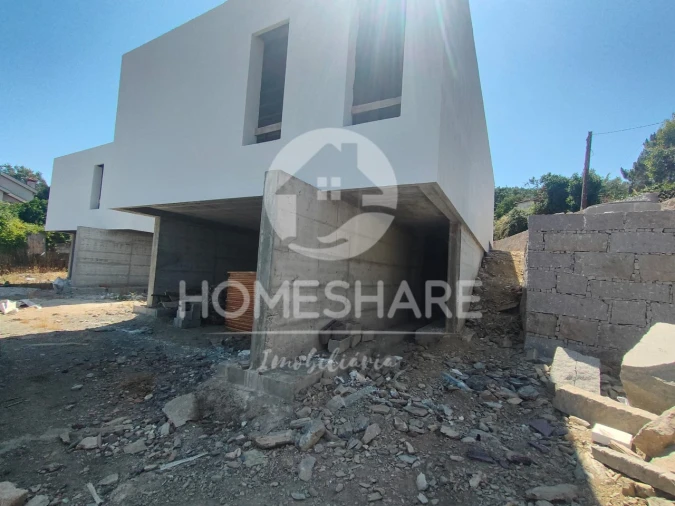 Moradia T3 para Venda em Campo e Sobrado Foto 2