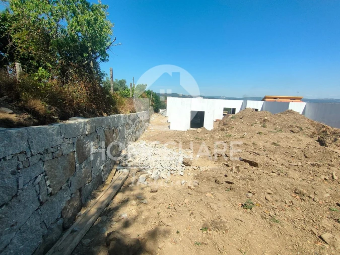 Moradia T3 para Venda em Campo e Sobrado Foto 6