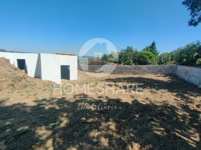 Moradia T3 para Venda em Campo e Sobrado Foto 9