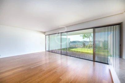 Moradia T4 para Venda em Alcantara