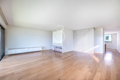 Moradia T4 para Venda em Alcantara