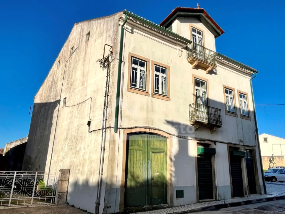 Prédio para Venda em Figueiró dos Vinhos e Bairradas Foto 1
