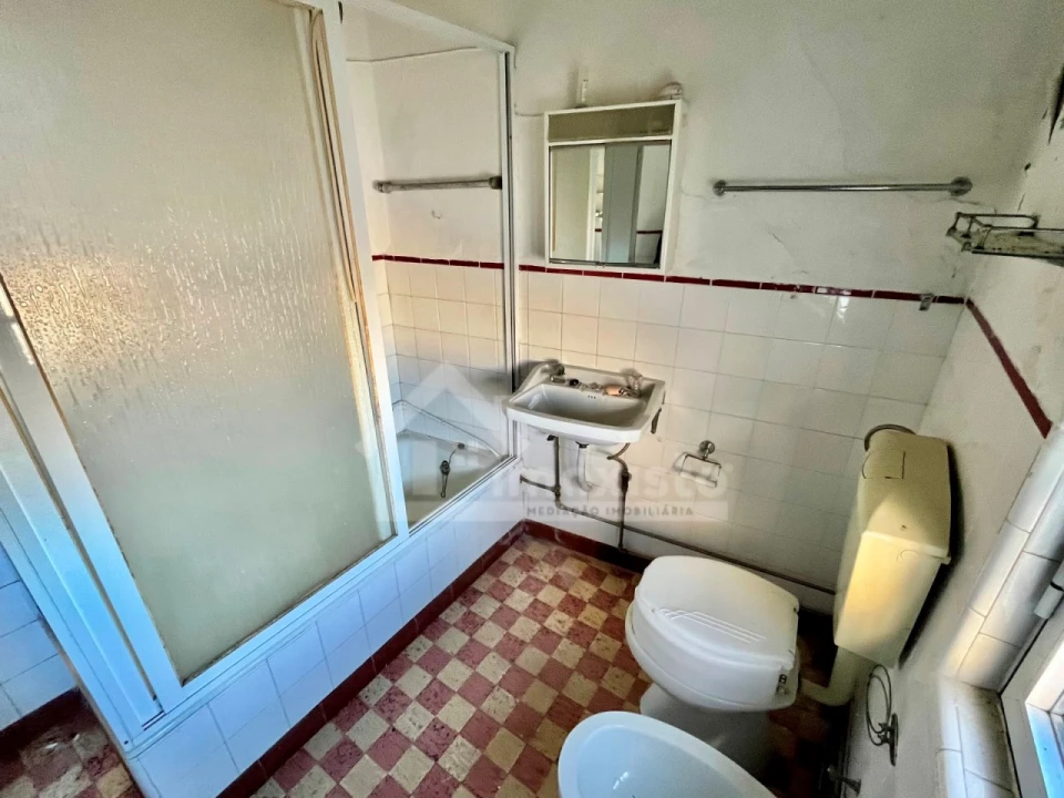 Prédio para Venda em Figueiró dos Vinhos e Bairradas Foto 16