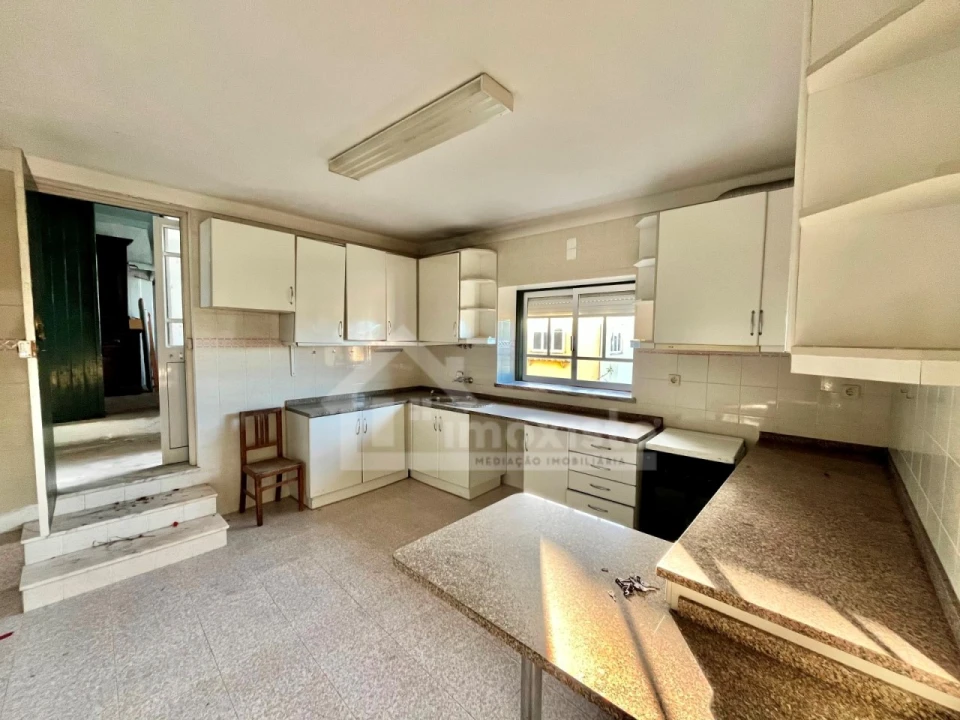 Prédio para Venda em Figueiró dos Vinhos e Bairradas Foto 24