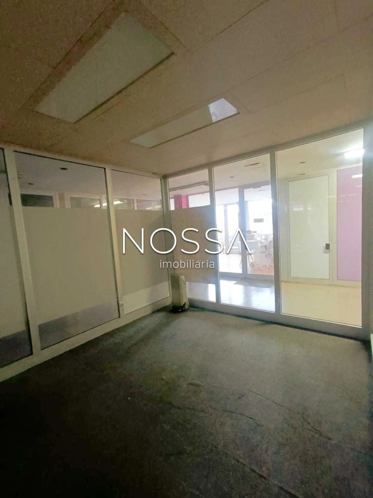 Loja para Venda em Quinta do Conde Foto 8