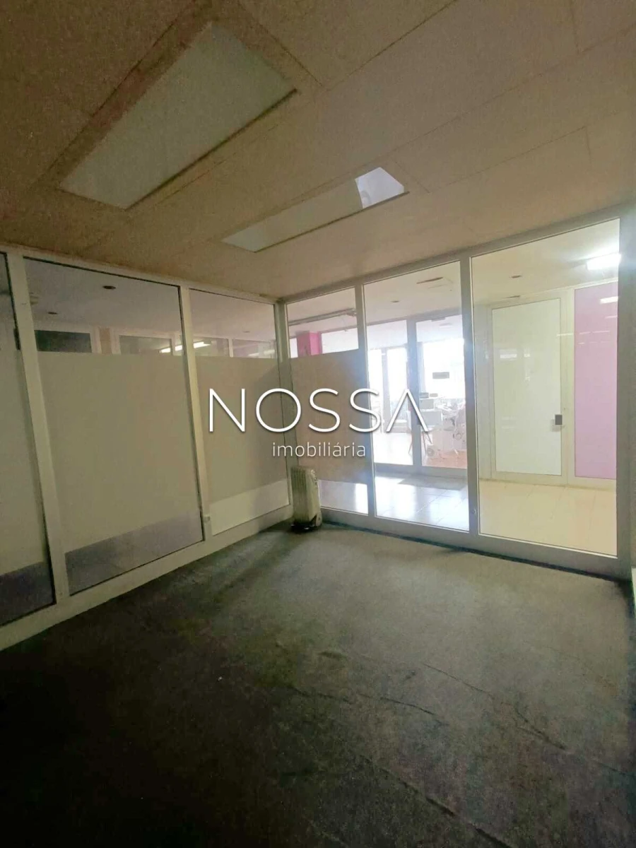 Loja para Venda em Quinta do Conde Foto 13