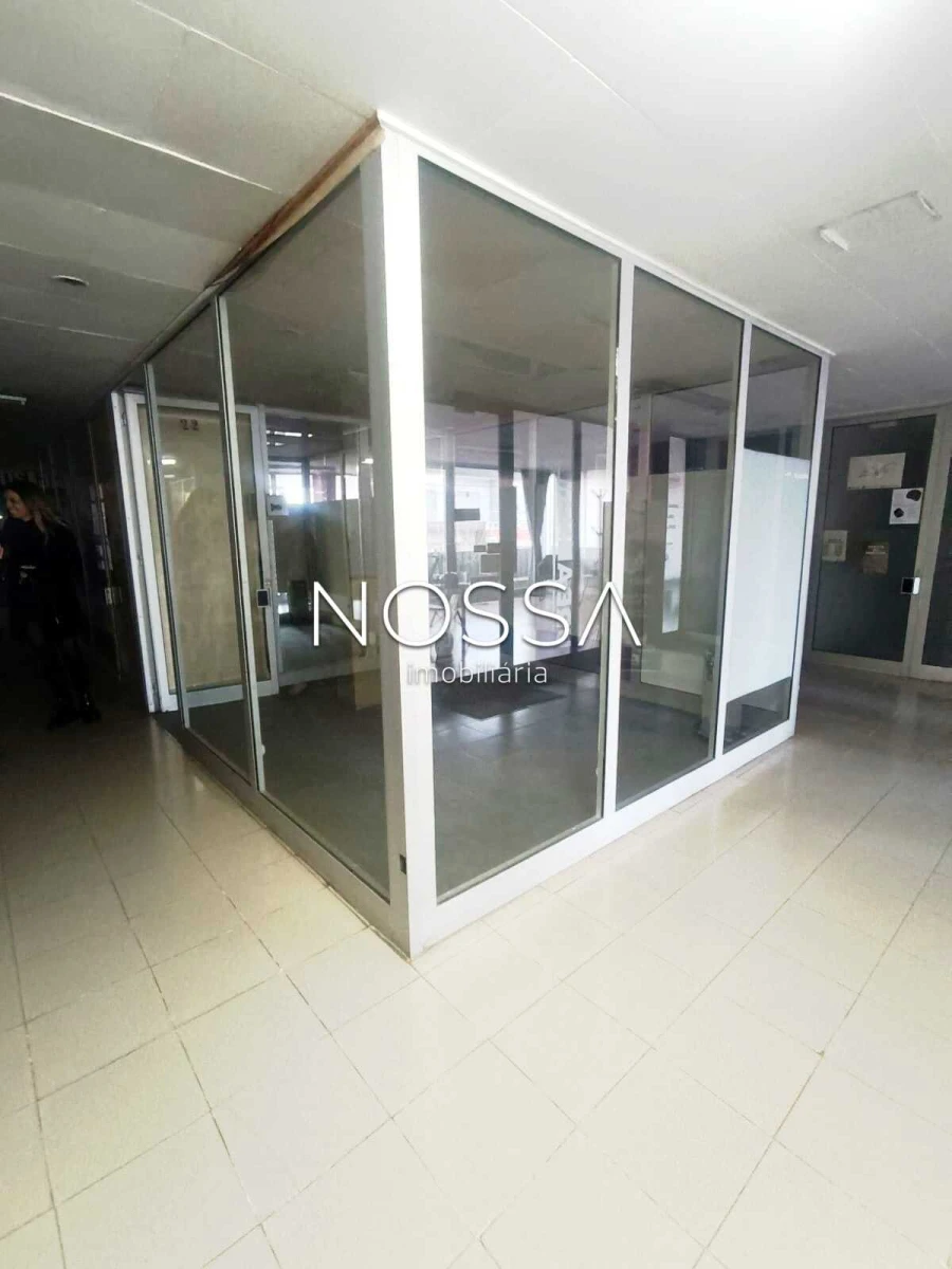 Loja para Venda em Quinta do Conde Foto 3