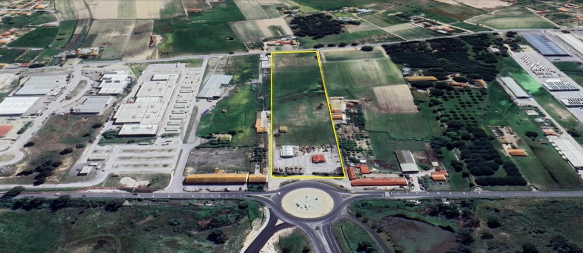 Terreno Comércio / Armazém para Venda em Benavente