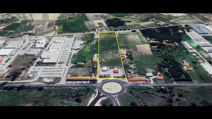 Terreno Comércio / Armazém para Venda em Benavente